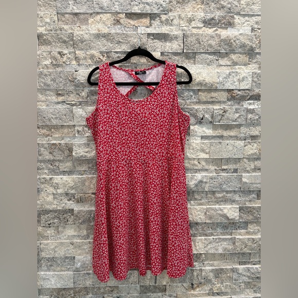 Floral Flowy Red Sleeveless Summer Dress - Picture 2 of 7